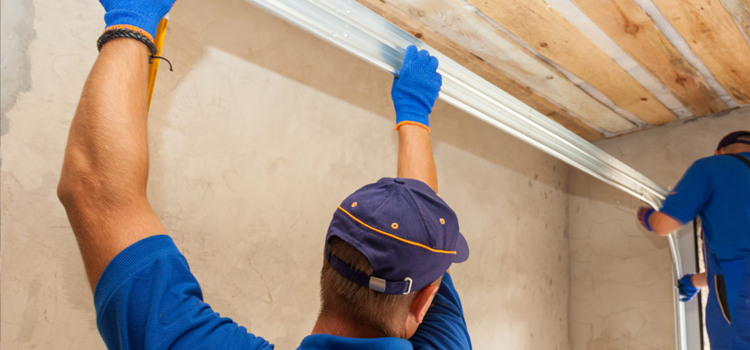 commercial overhead garage door repair in Miami Gardens