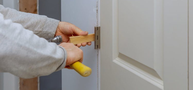 fiberglass entry door repair in Miami Gardens