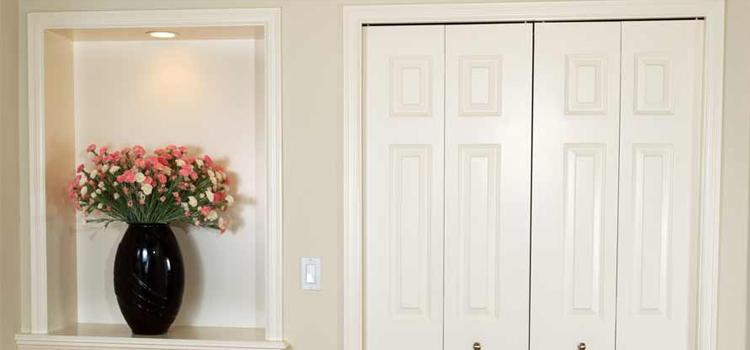 residential closet door repair in Miami Gardens
